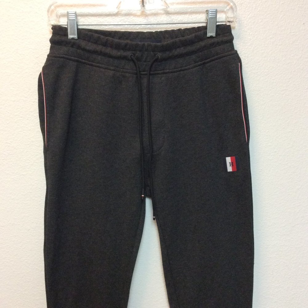 🎯Tommy Hilfiger Sweats (Like New) (Youth)🎯